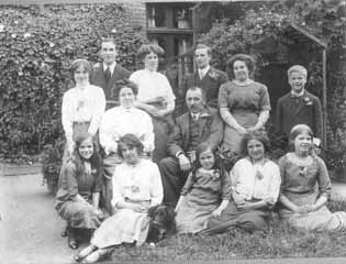 Family History, Munson Chart 0300 Albert Munson and Eliza Jiggins (Jiggens)